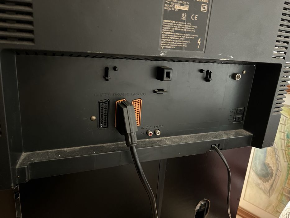 TV Sony + móvel de oferta