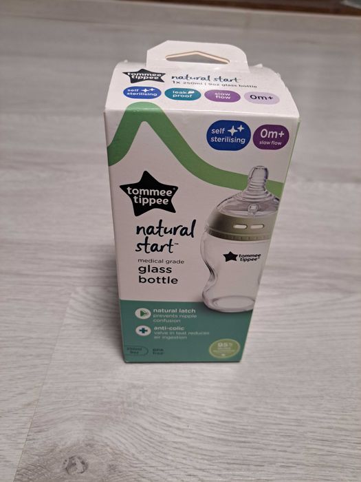 Tommee Tippee Butelka Szklana Antykolkowa 250ml Smoczek Naturalny