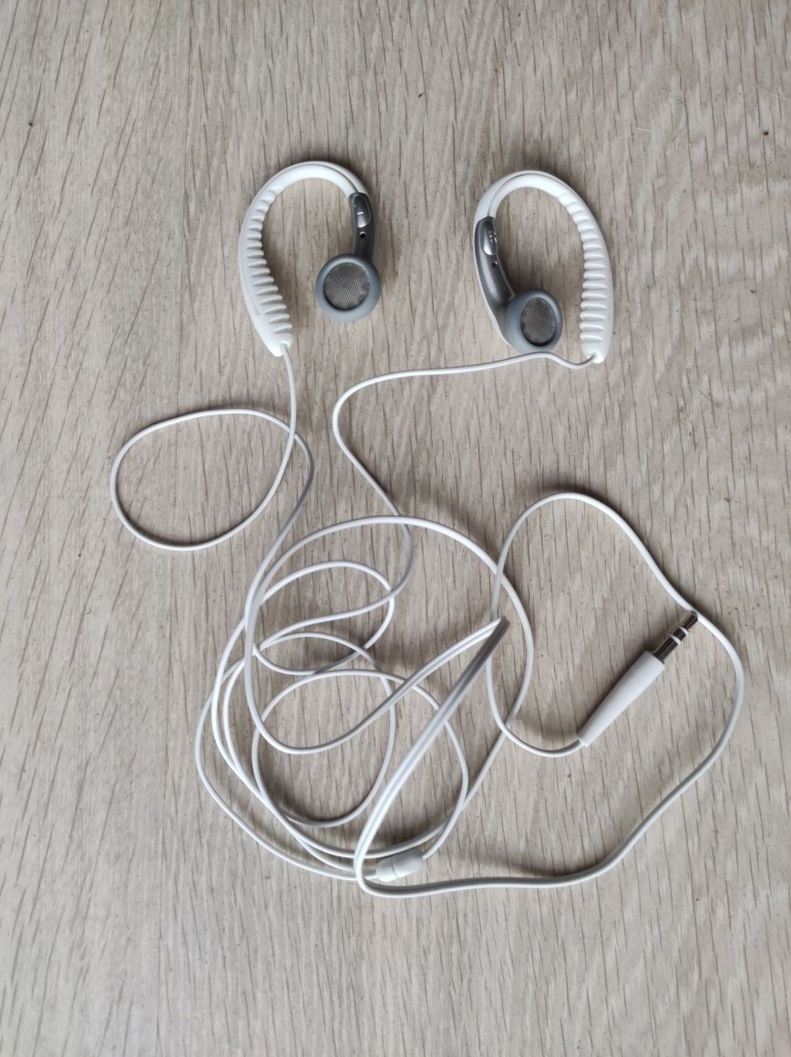 Słuchawki przewodowe Nike z pokrowcem białe USA