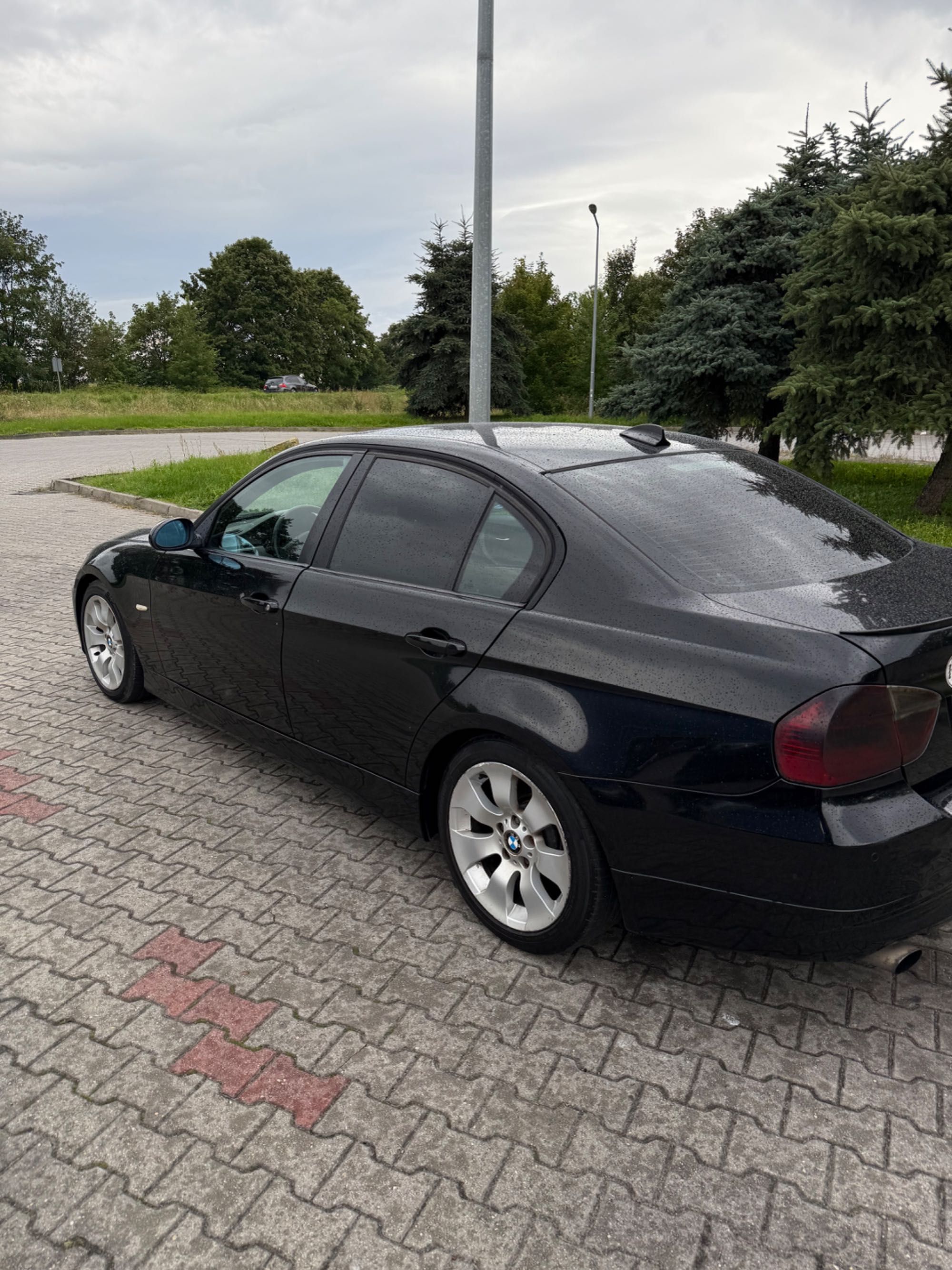 BMW E90 2.0d 163km