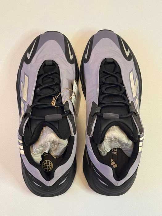 Оригінальні Adidas YZY, YEEZY BOOST 700 44р MNVN Geode, US10. Нові