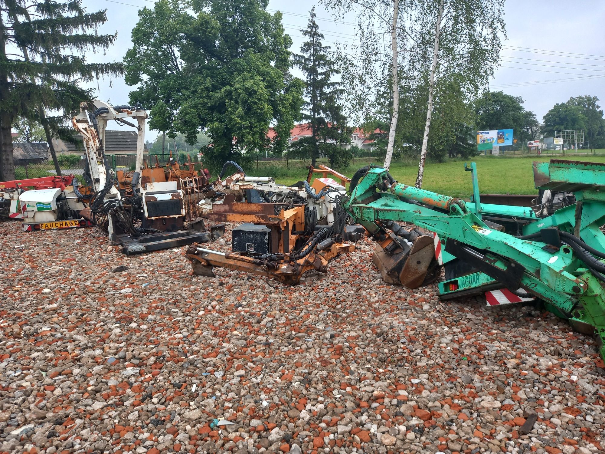 rozdzielacz  hydrauliczny sma Rousseau do kosiarki noremat -samasz