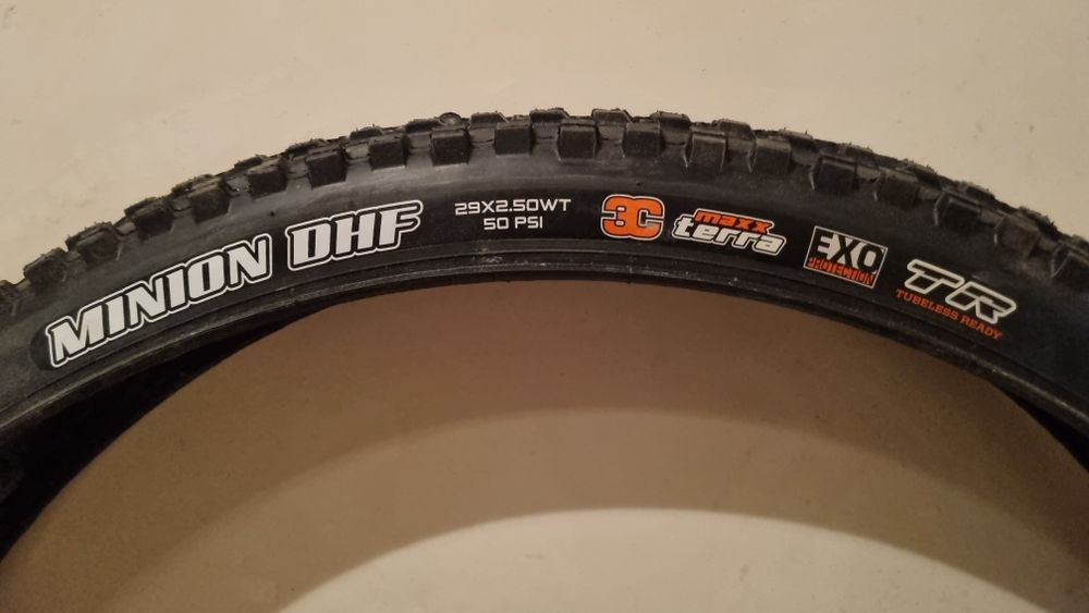 Opona Maxxis Minion DHF 29" 2.5