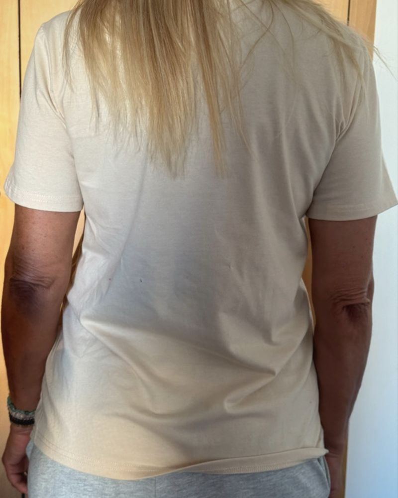T-Shirt com estampa bege da SHEIN