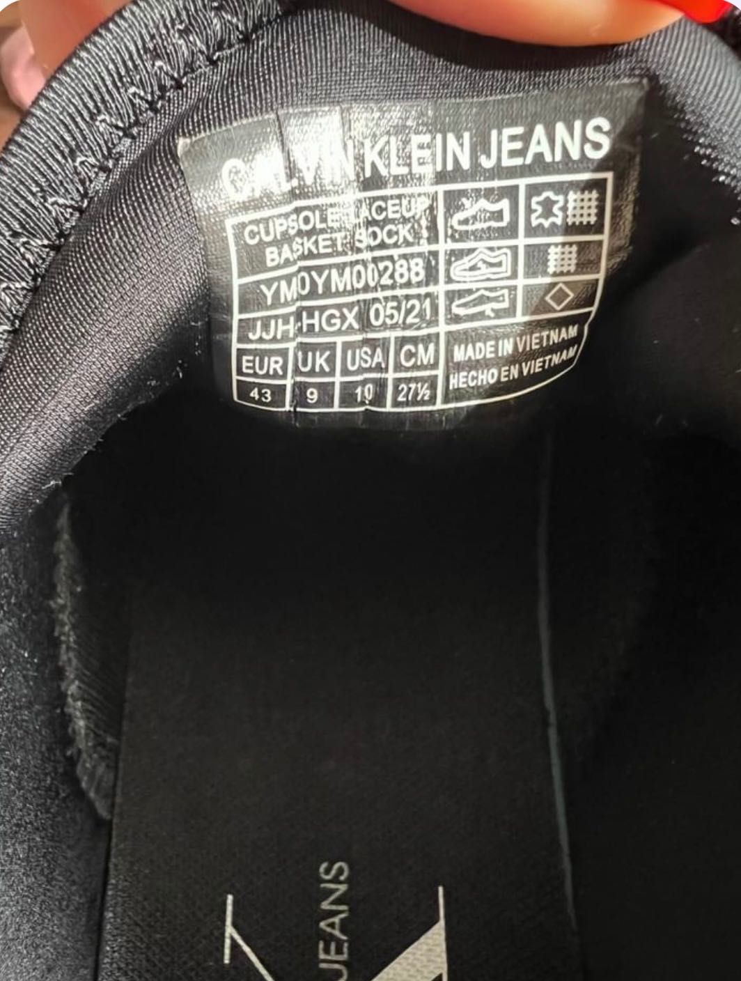 Чоловічі кросівки Calvin Klein jeans.