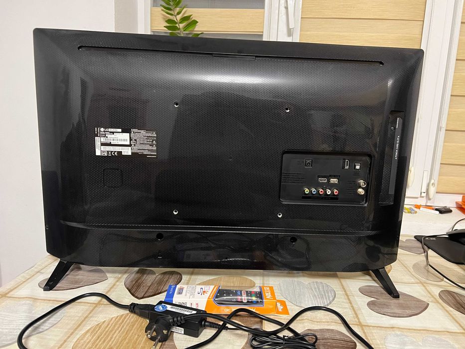 Телевізор LG 32LJ510U