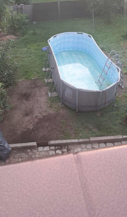 Oddam za darmo basen