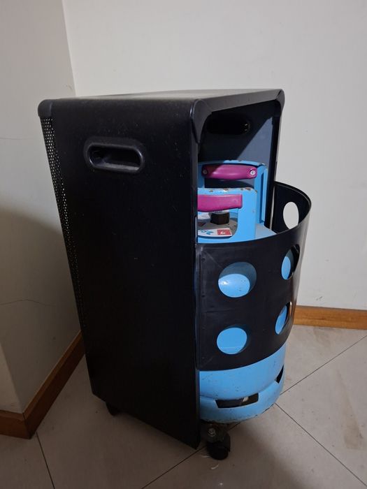 Aquecedor a gás a funcionar