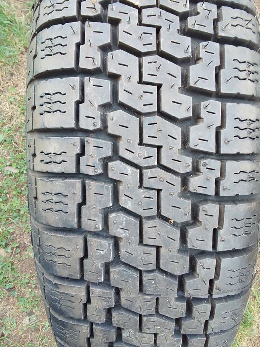 Opona wielosezonowa 205/70r14 CONTINENTAL 8mm