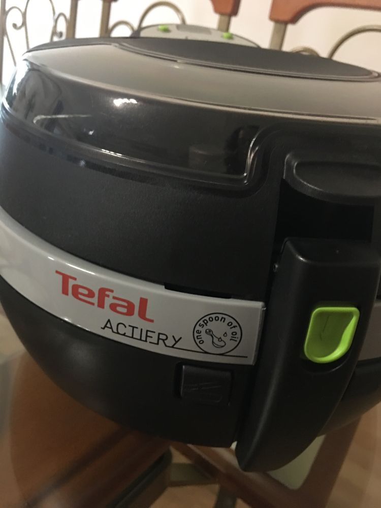 Tefal actifry preta