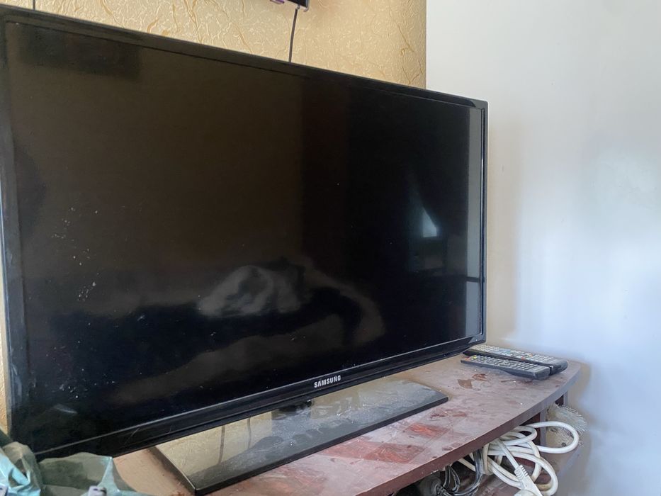 Led Телевизор 32 дюйма Samsung UE32EH5307K