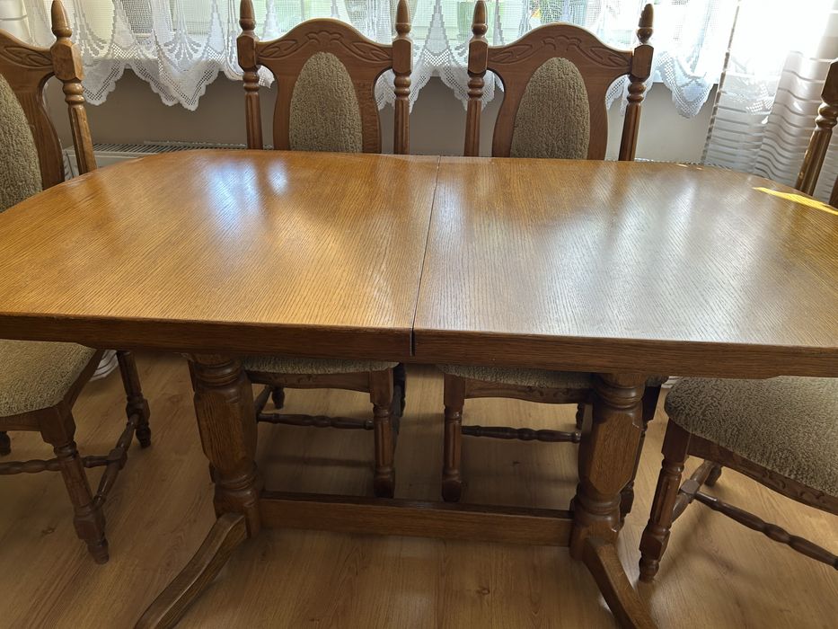 Dębowy stół i 6 krzeseł