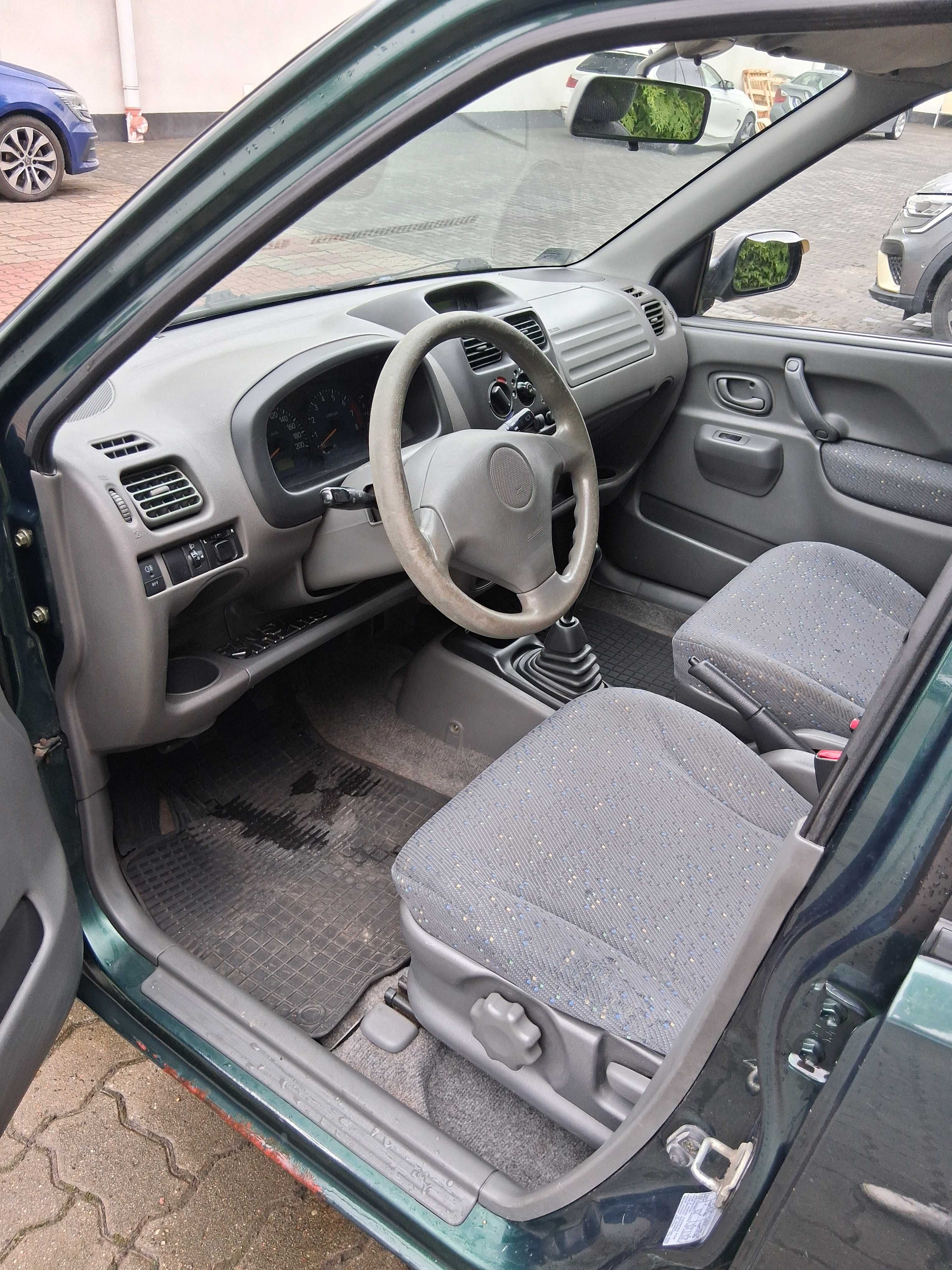 Suzuki Ignis rok 2000