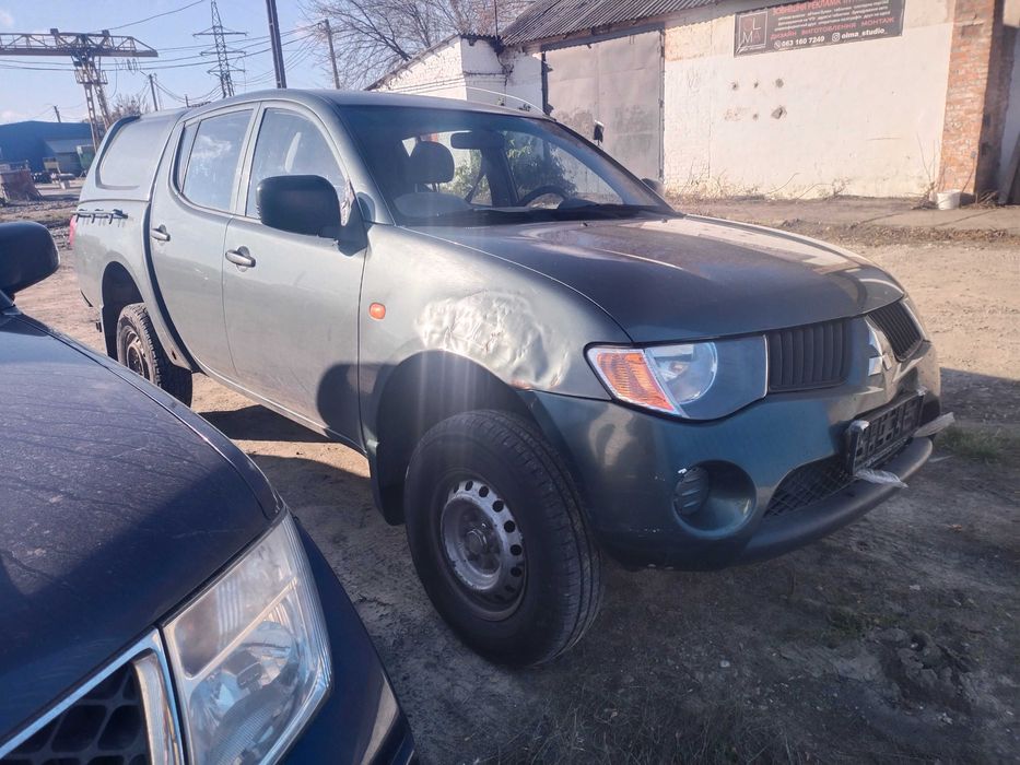 Mitsubishi l 200 4*4
