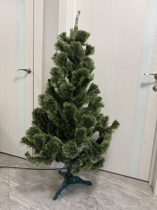 Ялинка сосна штучна новорічна