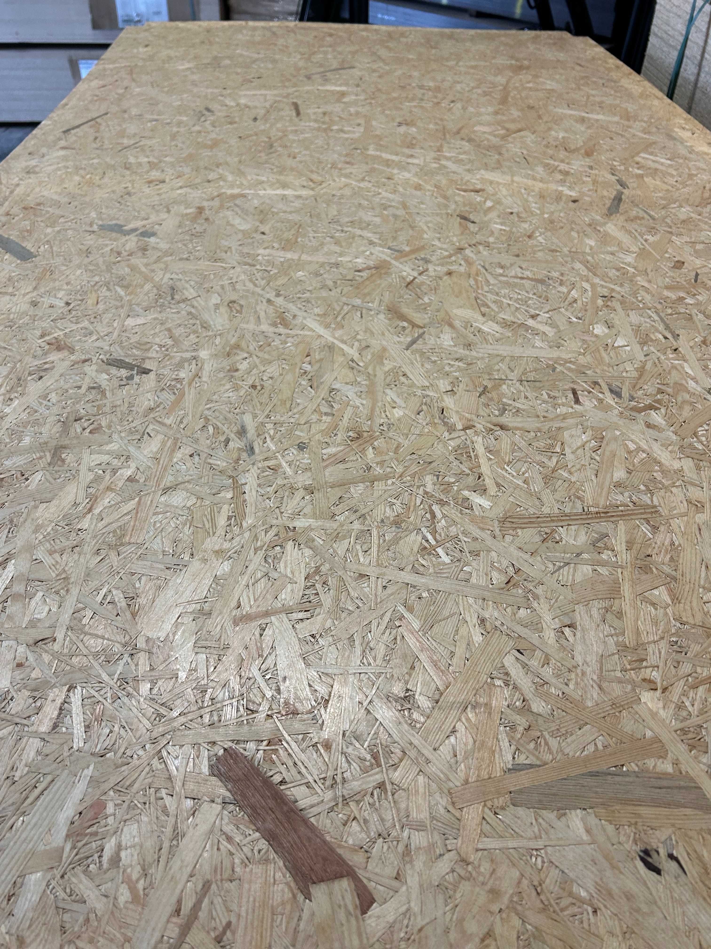 Płyty OSB 3 8x1250x2500mm wilgocioodporna 8,10,12,15,18,22,25