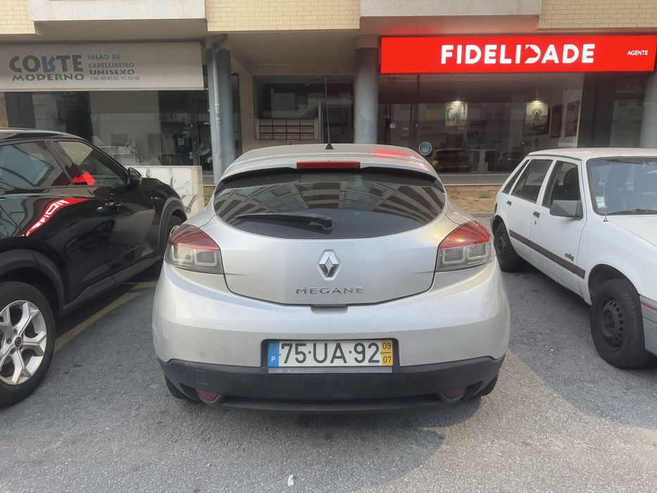 Renault megane coupe 2009