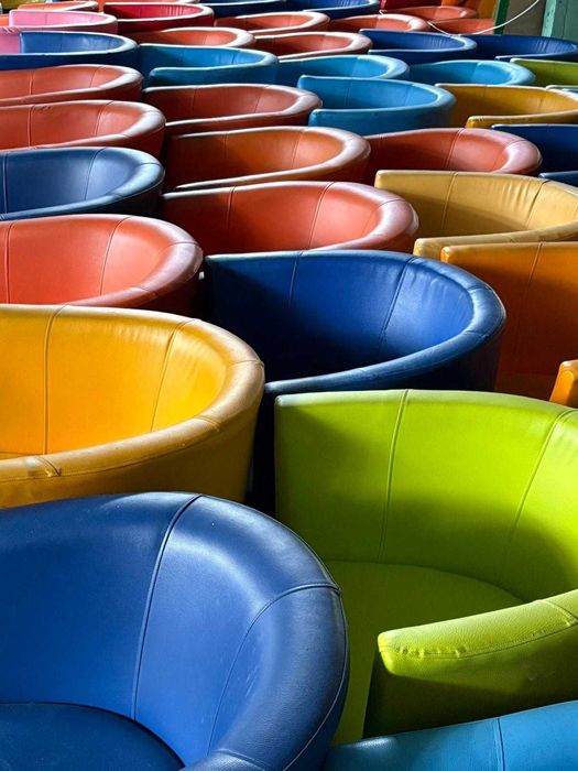 Skórzane fotele w różnych kolorach