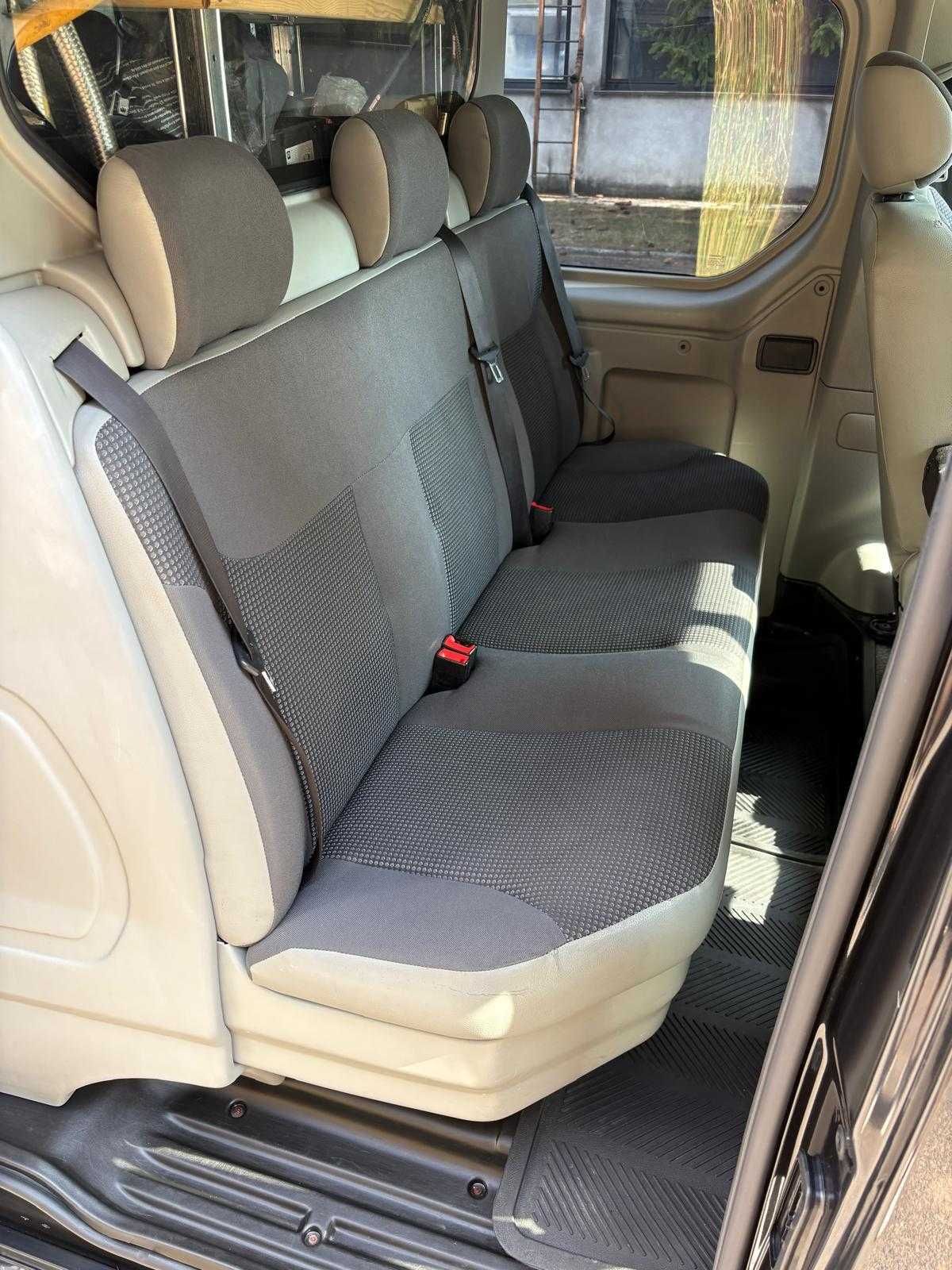Opel Vivaro 2011