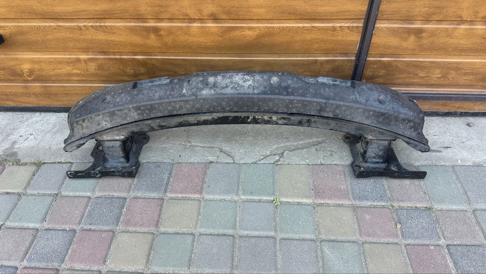 Підсилювач переднього бампера tesla model x 1030105-00-d