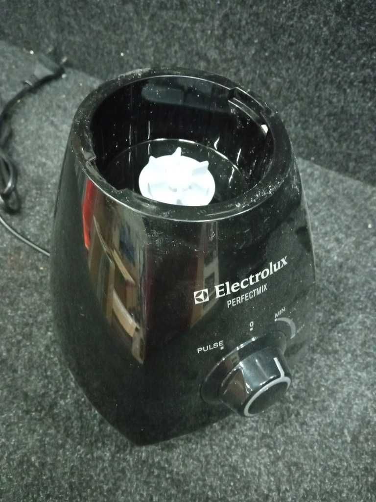 Blender  napęd Electrolux  ESB2300