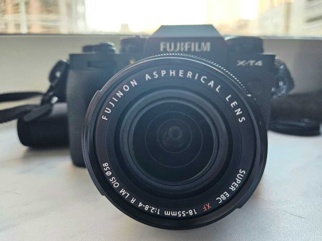 Фотоапарат Fujifilm X-T4  kit (18-55mm) Black