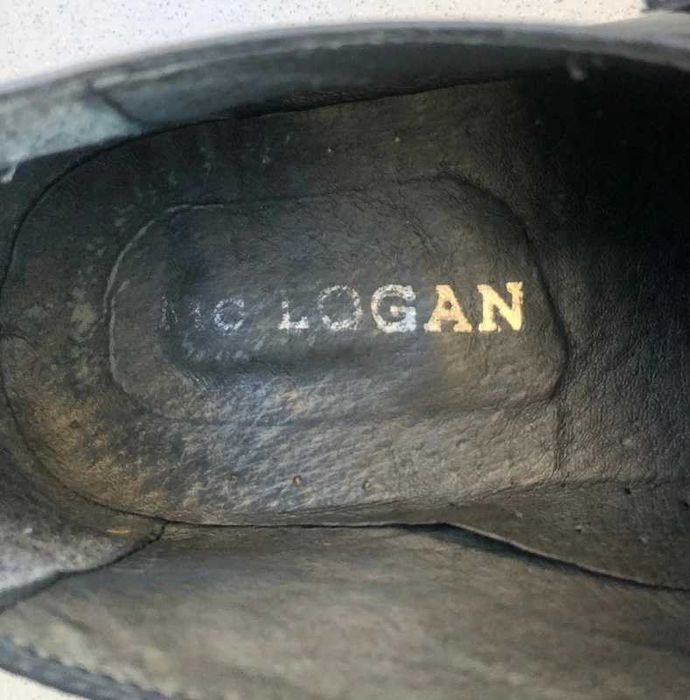 Sapatos Pretos em pele do Traje Académico Universidade do Minho