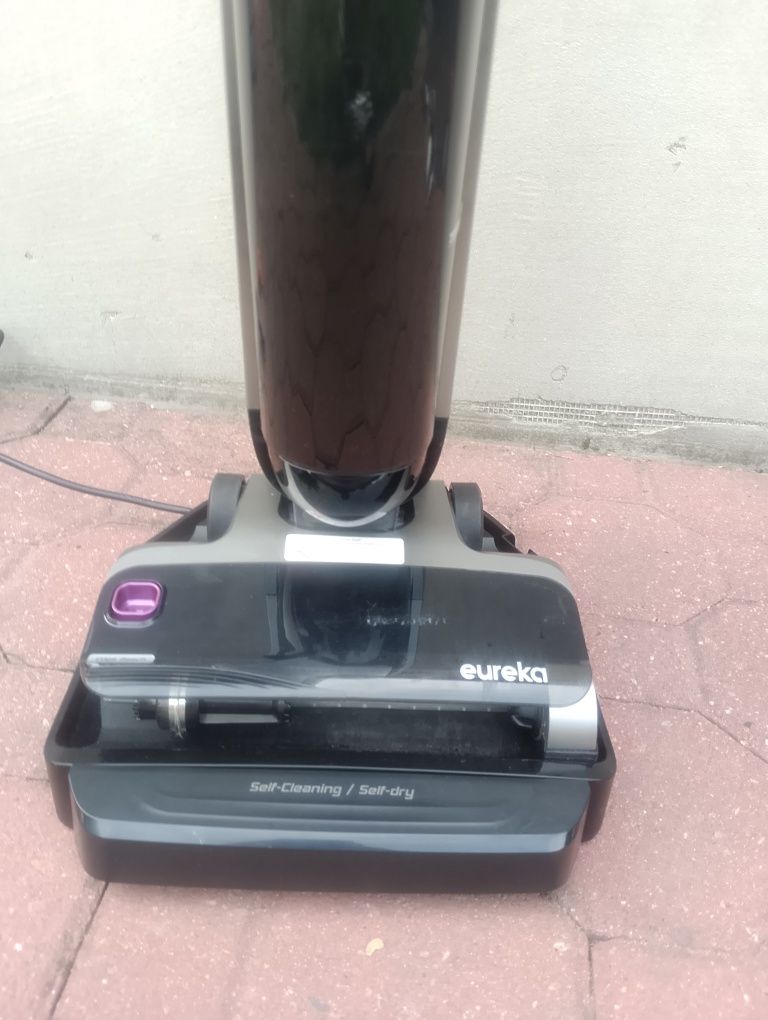 Eureka RapidWash NEW630 Odkurzacz na mokro/sucho