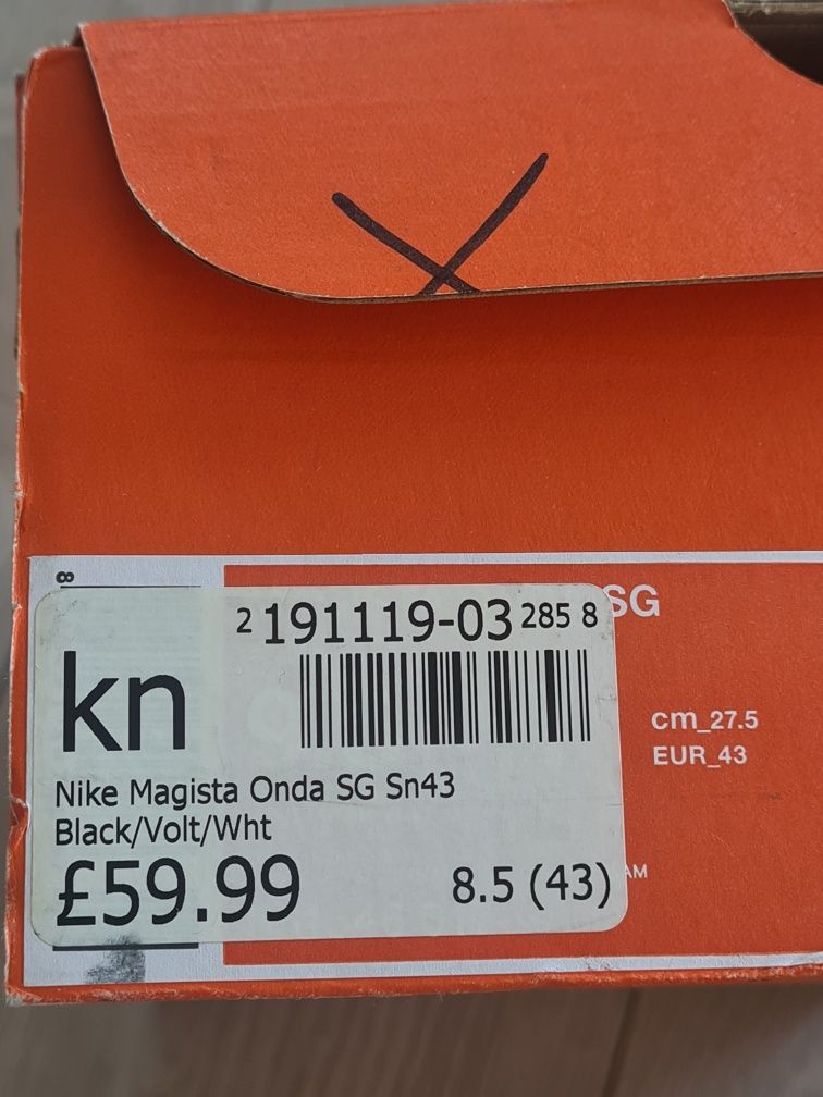 wkręty Nike Magista rozmiar 43