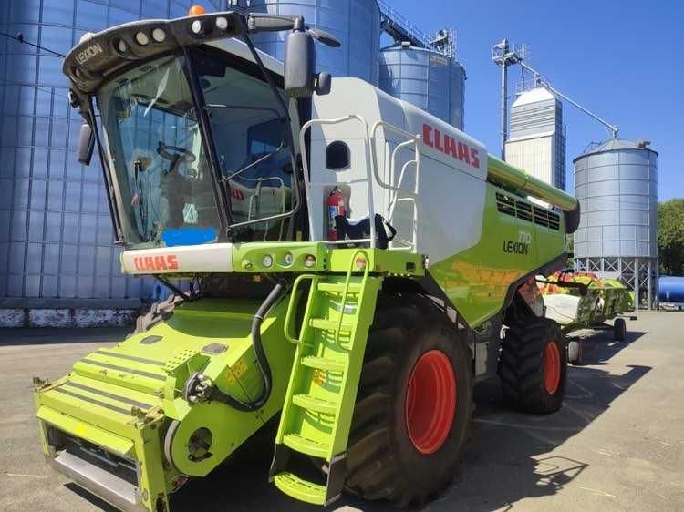 Kombajn zbożowy Claas Lexion 770