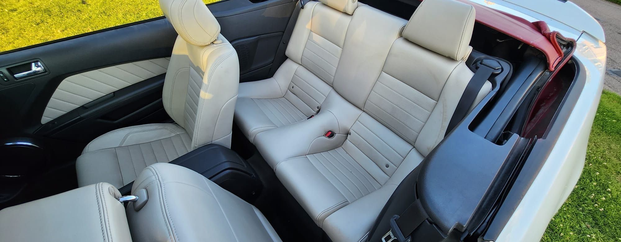 FORD MUSTANG 3.7 V6 - ÚNICO EM PORTUGAL (MATRICULA INGLESA)