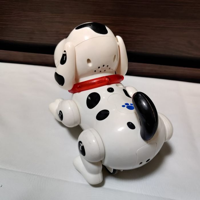 Интерактивный робот-щенок: говорит, поет, двигается, ходит, пукает