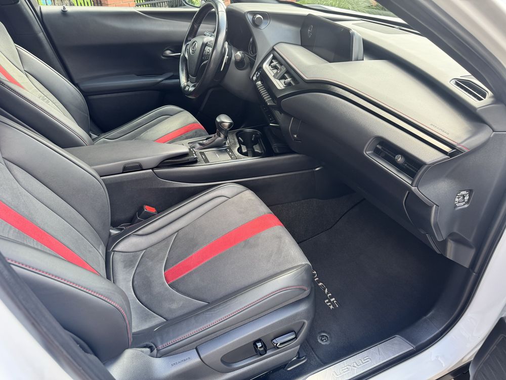 Lexus UX 250F GPF F Sport 2021/2022 2WD prywatnie