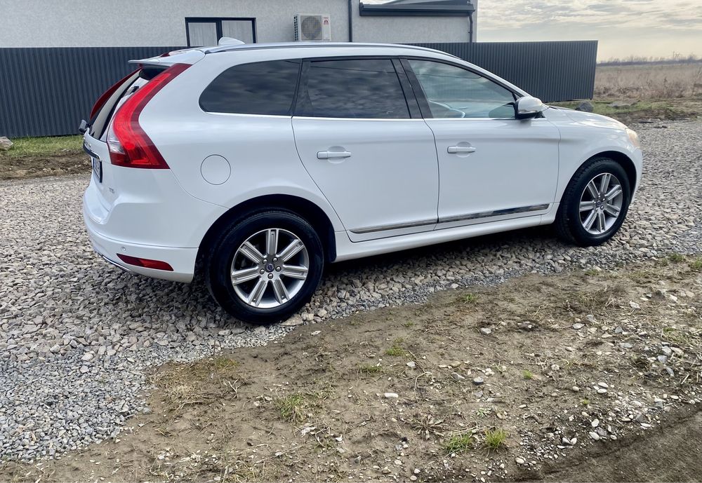 VOLVO XC60 Вольво хс60 АВТОМАТ кросовер продам срочно джип