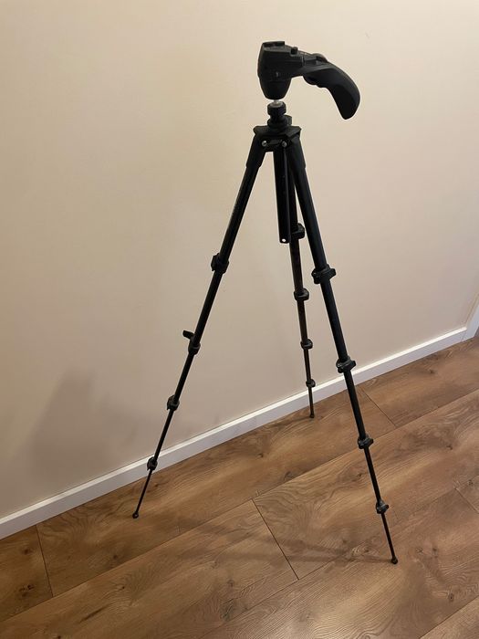 Statyw Manfrotto Compact w bardzo dobrym stanie