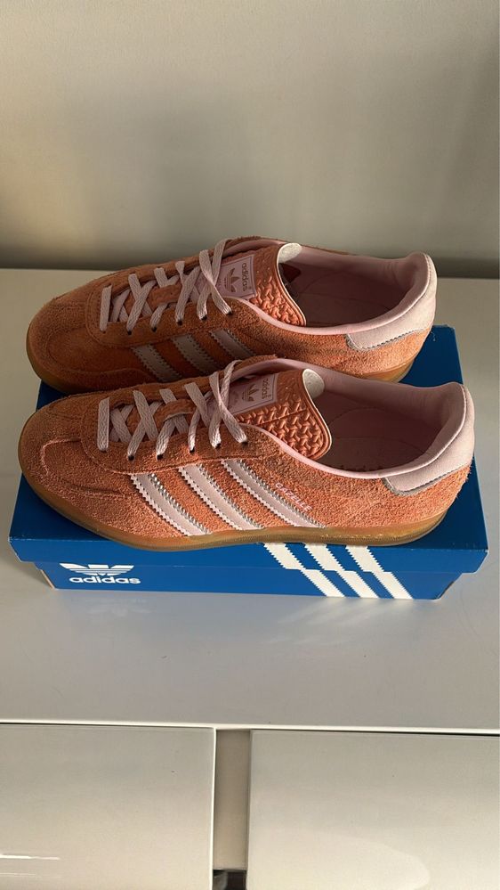 Sapatilha adidas gazelle