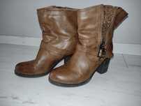 Botki kowbojki CCC r.39