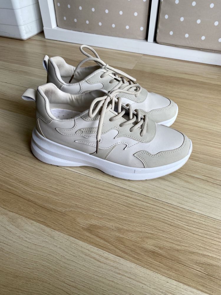 Beżowe buty sportowe sneakersy 39