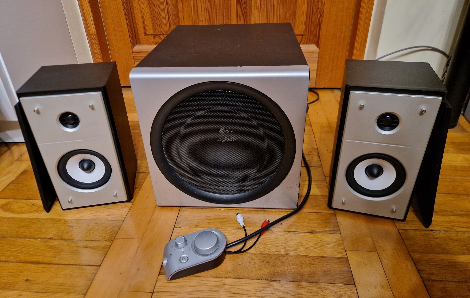 Logitech Z-2300 Tuning ulepszone Bluetooth głośniki 200w super bas 2.1
