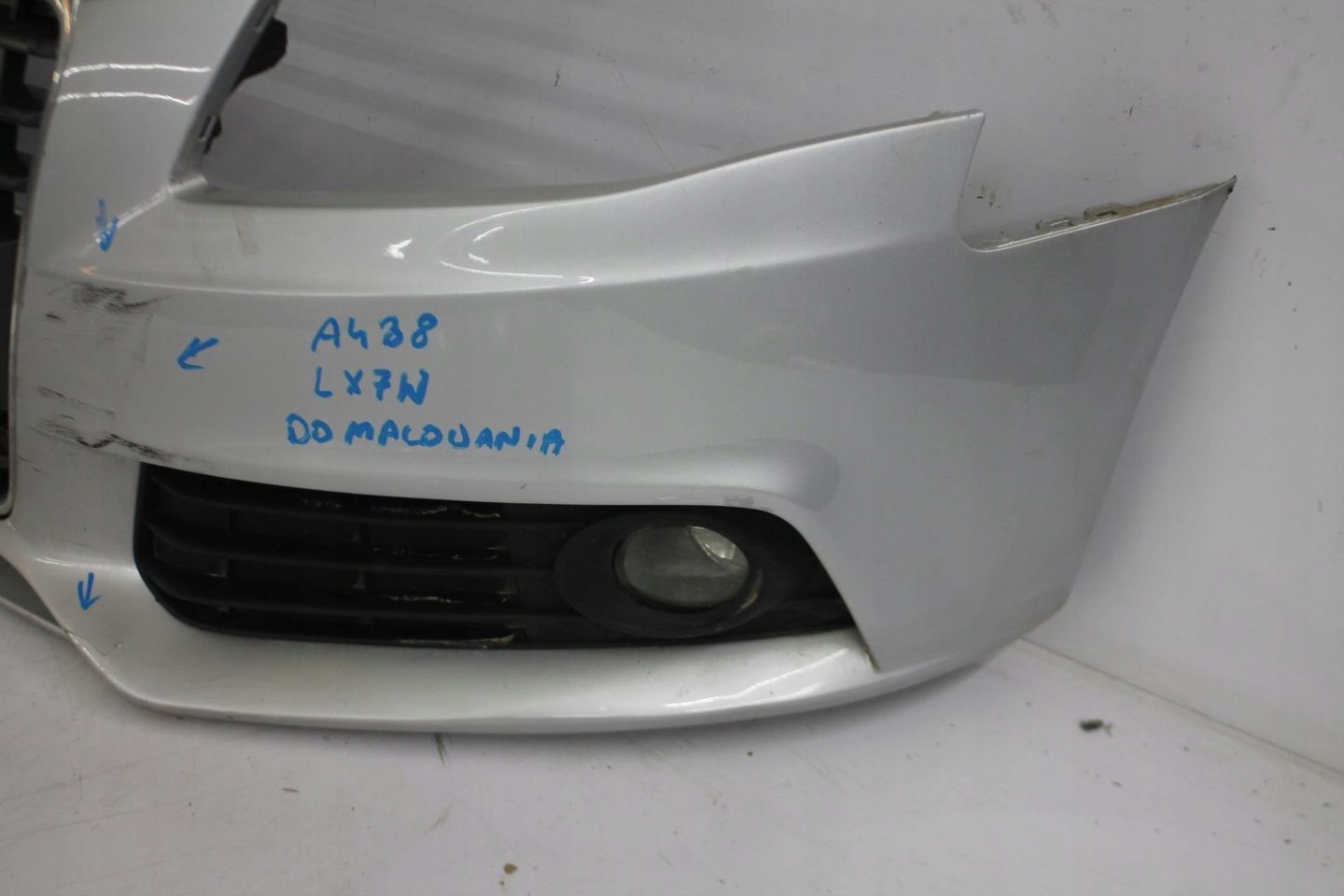 ZDERZAK PRZÓD PRZEDNI ADI A4 B8 KOL. LX7W 08-11