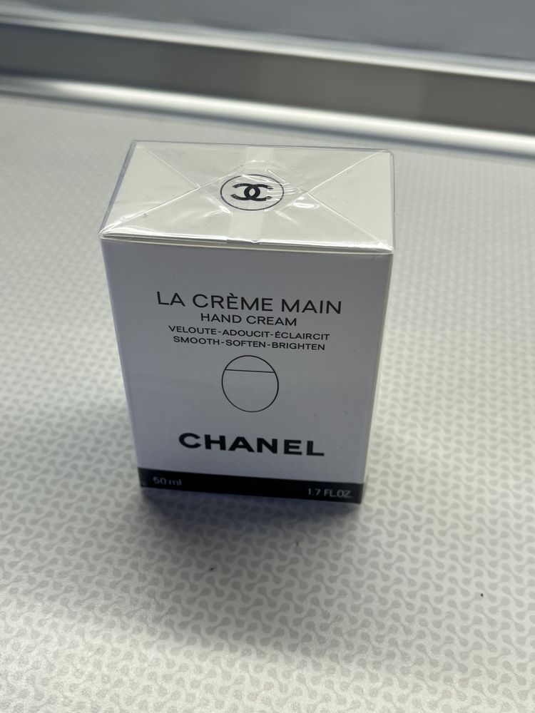 Крем для рук Chanel La Creme Main