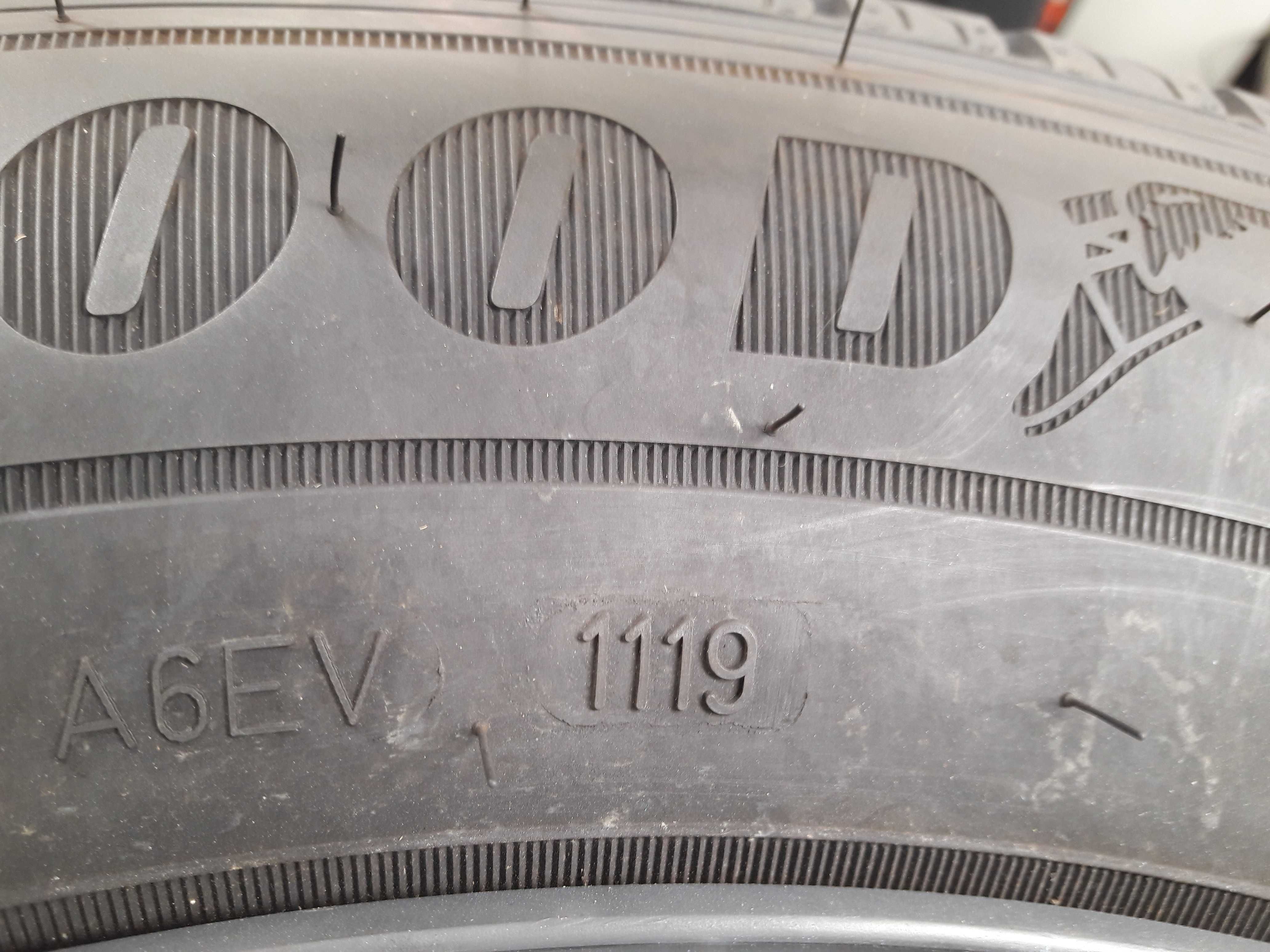 Opony kpl Goodyear Efficient Grip 215/65R16C 2019