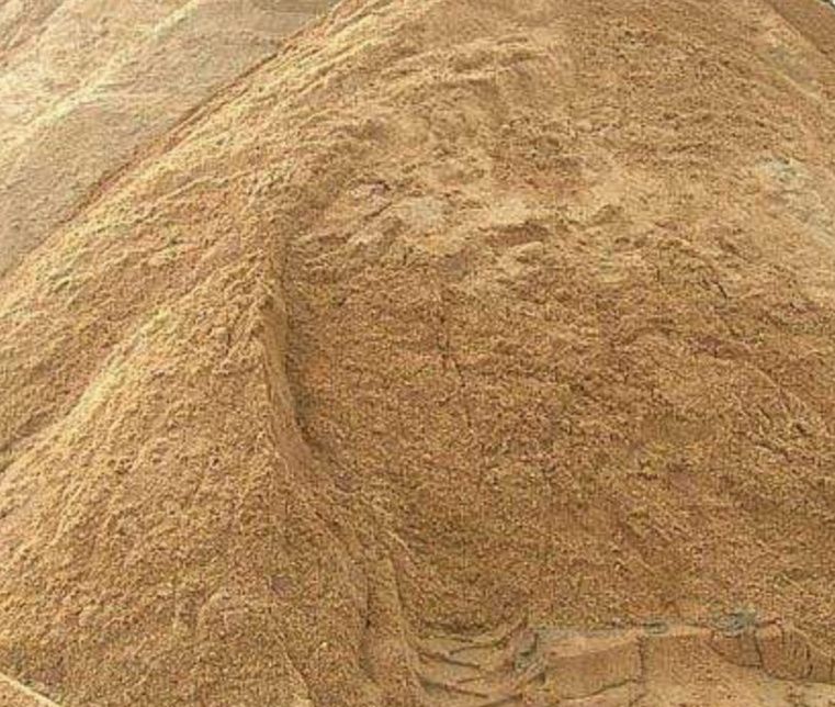 Transport sprzedaż kruszywa kliniec grys żwir piasek wysiewka kora