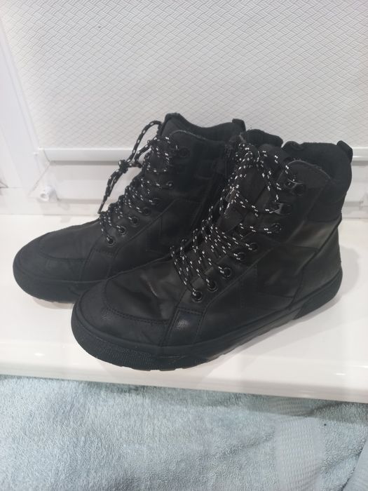 Взуття на підлітка 38 розмір NEXT
