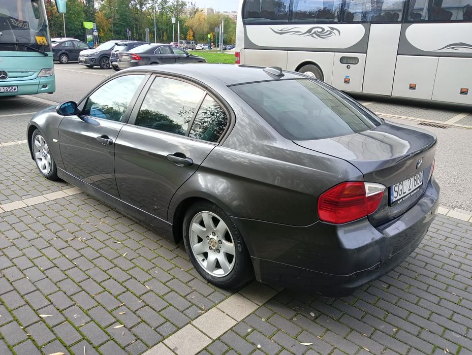 BMW E90 320i z Gazem 2005r! Klima alumki Półskory Aktualne Opłaty