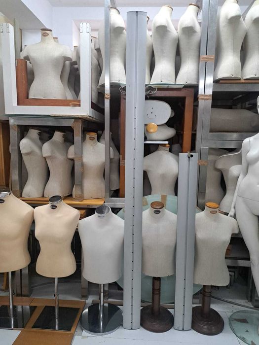 Móvel Loja, ilhargas em alumínio Tecnal