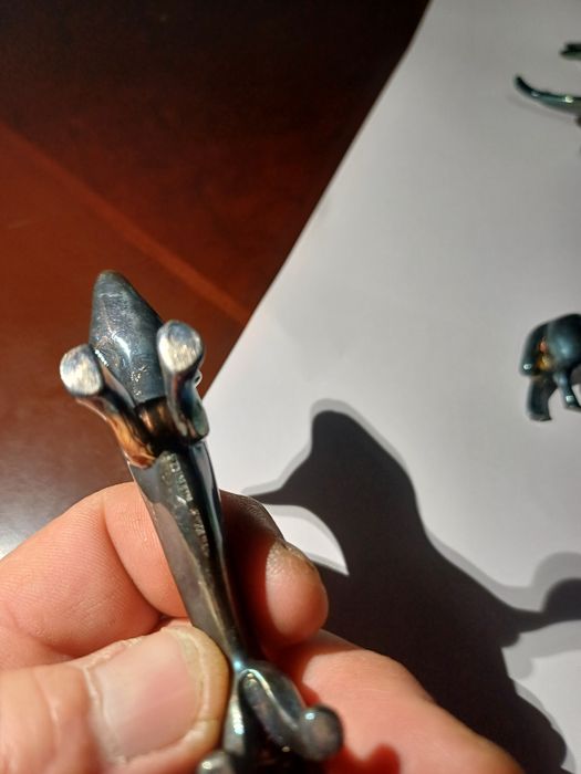 Marcadores de estanho