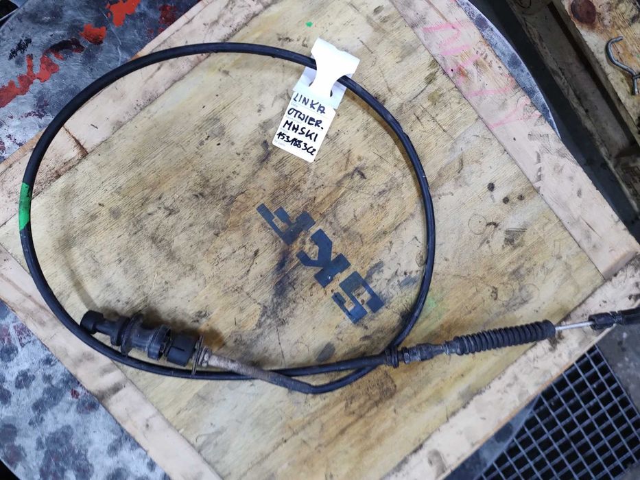 Linka otwierania maski CASE 5120,5130,5140,5150 nr kat-1,531883c2