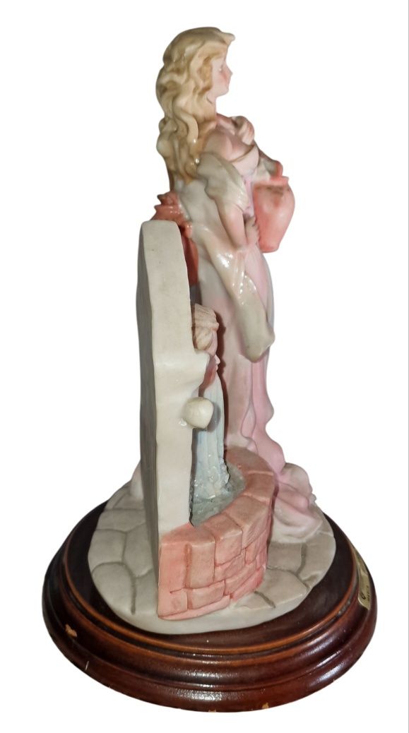 Estatueta em Marfinite Genuíne "Tulipa Branca" Marca Registada Vintage