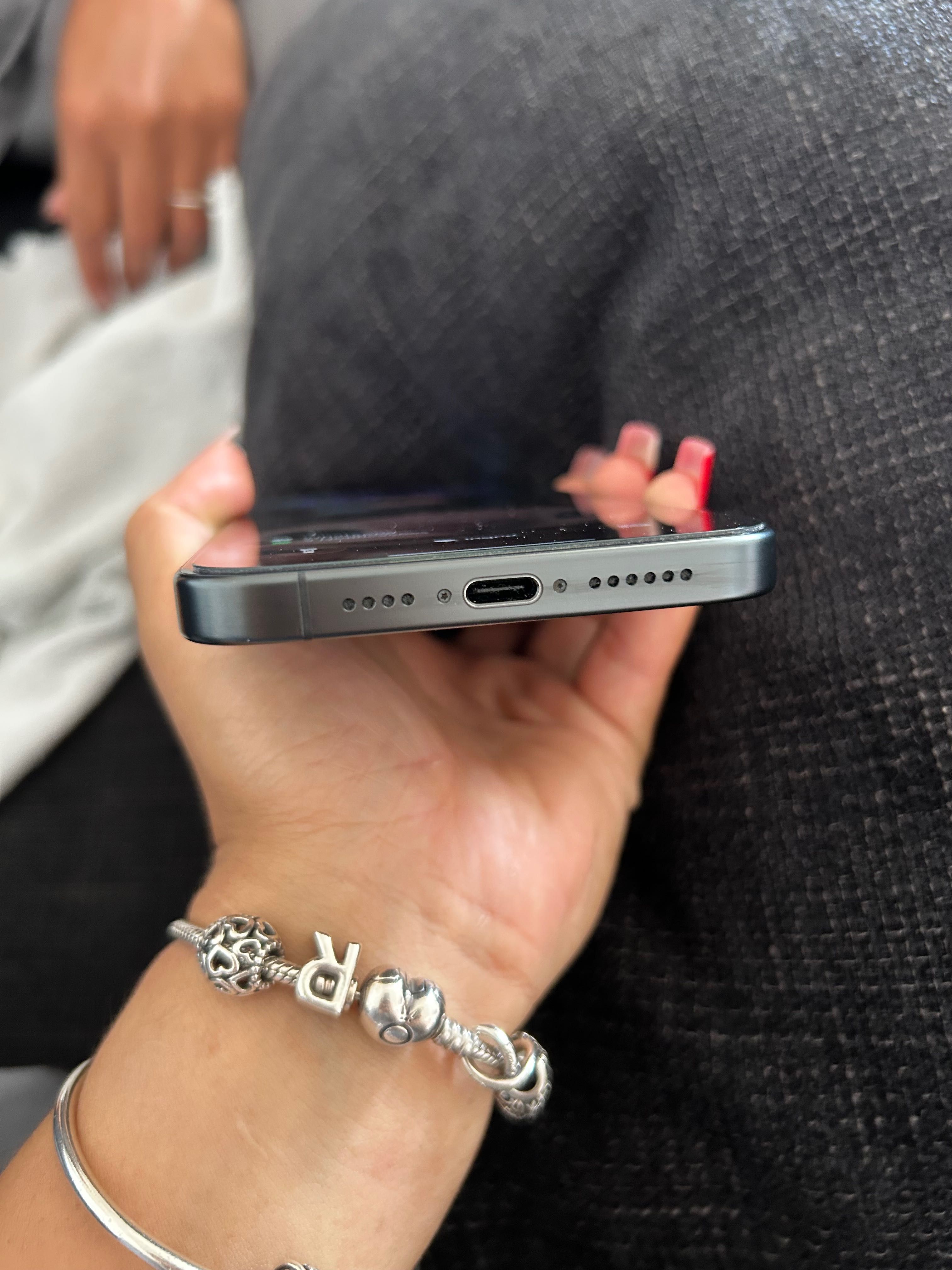 iPhone 15 Pro Max